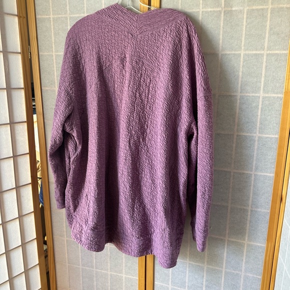 Lululemon Rippled V-Neck Pullover - Picture 5 of 5